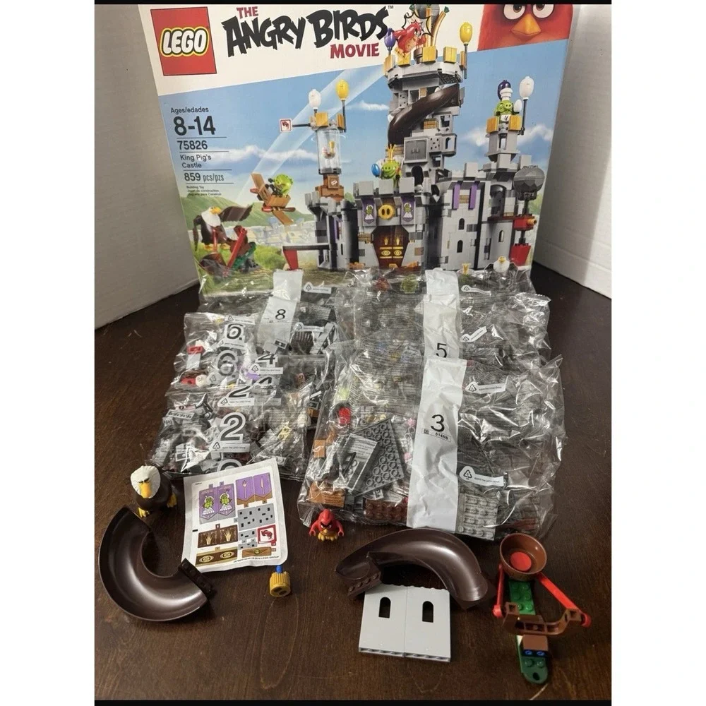 LEGO 75826 Angry Birds Movie King Pig's Castle Retired w/Box – Read Description